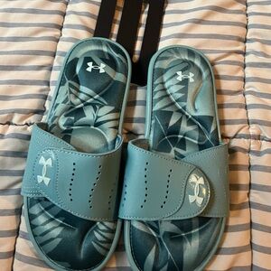 Under Armour 4 d foam slides